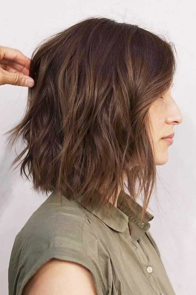 31+ Chic & Versatile Medium Length Hairstyles To Try Today